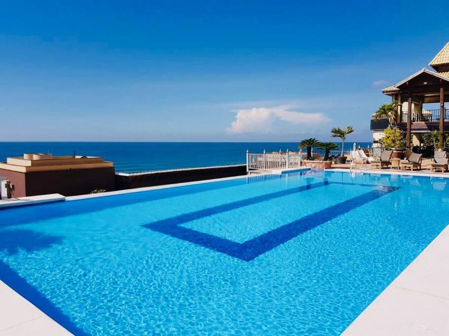 Beach Front Penthouse In Exclusive Tower Santo Domingo Exterior photo