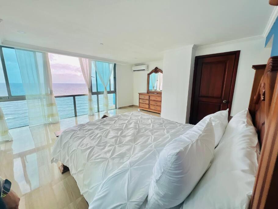 Beach Front Penthouse In Exclusive Tower Santo Domingo Exterior photo